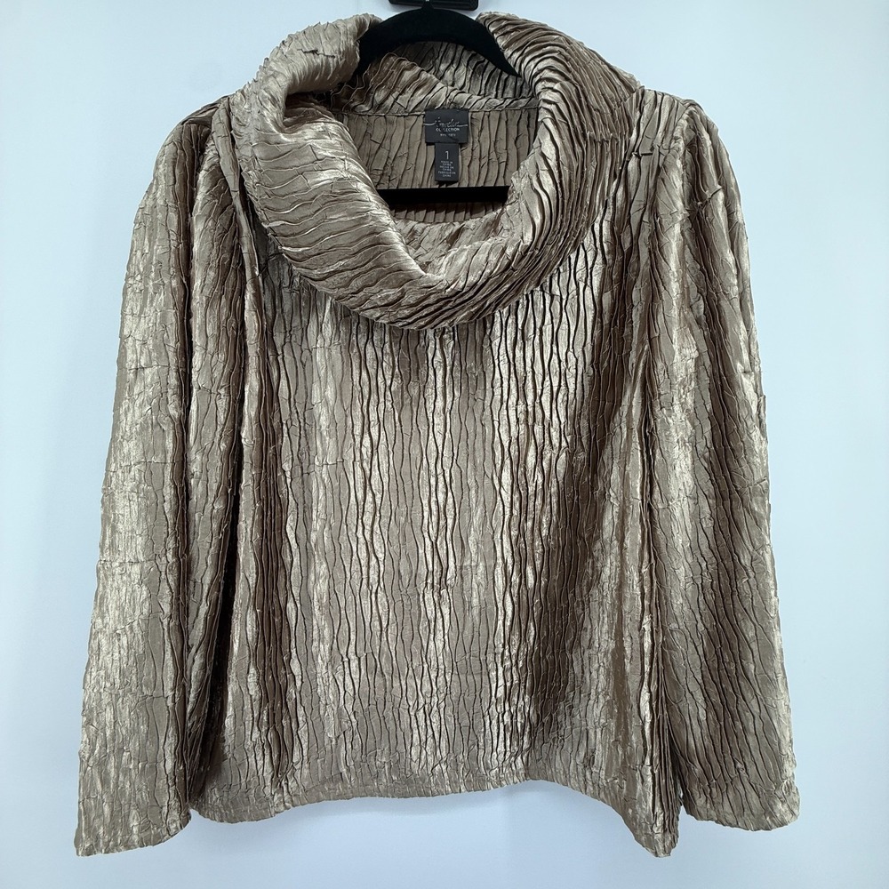 Travelers by CHICOS Sz 1/med Crushed Shine Gold Tunic Top w/ Cowl Neck Long Slv